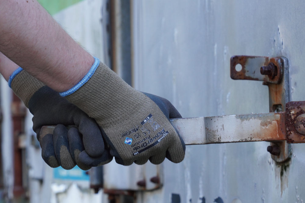 Resources Oil & Cut Resistance Gloves 16