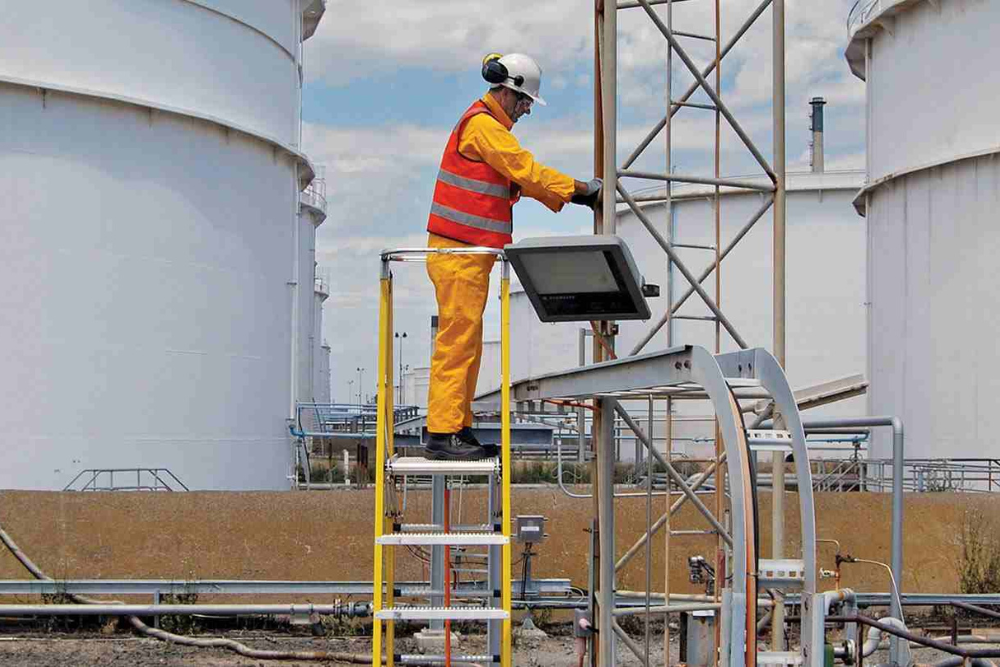 Resources Fibreglass Safety Step Platform Ladders 1