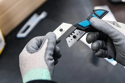 Resources Safety Cutters 23